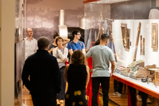 Visita mediada gratuita no Museu Ferroviário de Curitiba: descubra a história nos trilhos do Shopping Estação